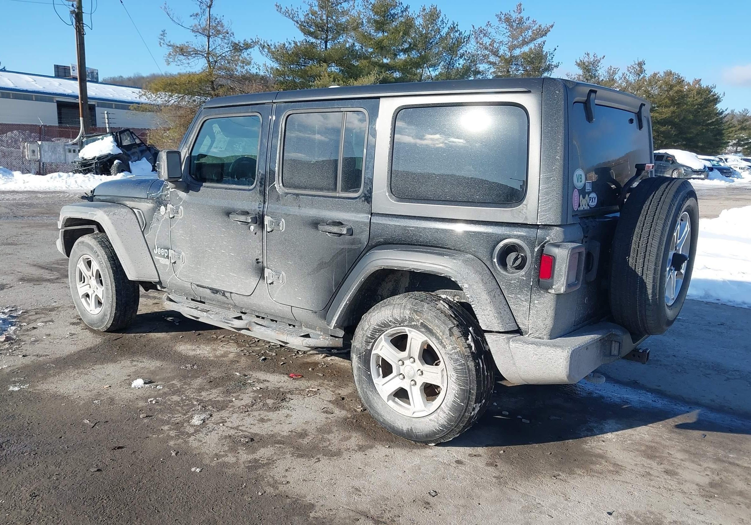 Jeep Wrangler - Image 4